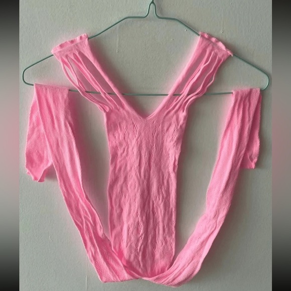 Pink Hollow Out Pattern Sleeveless Fishnet Bodysuit - Picture 7 of 8